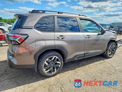 Trzecie zdjęcie samochodu z tyłu: 2025 SUBARU FORESTER LIMITED VIN:JF2SLSRD4SH416785 - miniatura