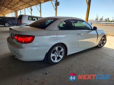 Trzecie zdjęcie samochodu z tyłu: 2012 BMW 335 I VIN:WBADX7C51CE745017 - miniatura