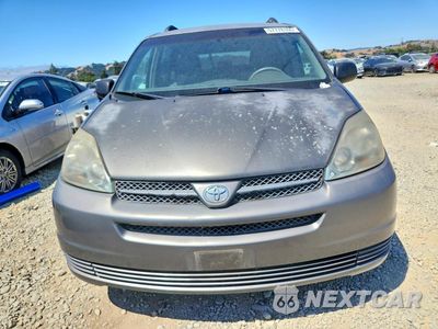 Piąte zdjęcie samochodu w środku: 2004 TOYOTA SIENNA LE 8 PASSENGER VIN:5TDZA23C04S186812 - miniatura