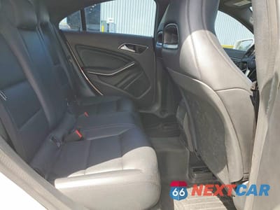 Zdjęcie 10 z 12 samochodu: 2014 MERCEDES-BENZ CLA 250 VIN:WDDSJ4EB0EN026086 - miniatura