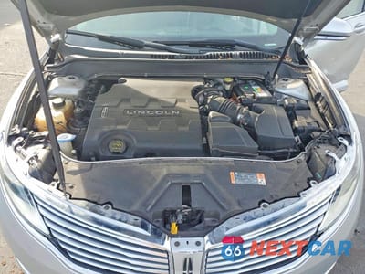 Zdjęcie 11 z 12 samochodu: 2016 LINCOLN MKZ VIN:3LN6L2GK2GR633450 - miniatura