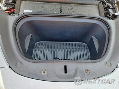 Zdjęcie 11 z 12 samochodu: 2024 TESLA MODEL Y VIN:7SAYGDEF7RA320109 - miniatura