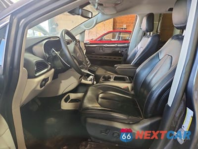 Zdjęcie 7 z 14 samochodu: 2022 CHRYSLER PACIFICA TOURING L VIN:2C4RC1BG0NR158592 - miniatura