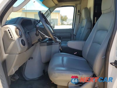Zdjęcie 7 z 13 samochodu: 2010 FORD ECONOLINE E450 SUPER DUTY CUTAWAY VAN VIN:1FDWE4FP4ADA01889 - miniatura