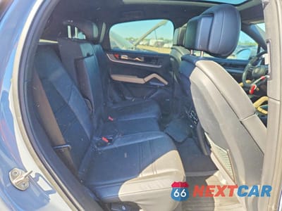 Zdjęcie 10 z 12 samochodu: 2024 PORSCHE CAYENNE S COUPE VIN:WP1BL2AY3RDA60245 - miniatura