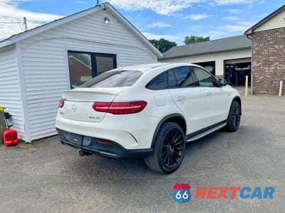 Trzecie zdjęcie samochodu z tyłu: 2019 MERCEDES-BENZ GLE COUPE 43 AMG VIN:4JGED6EB9KA143979 - miniatura