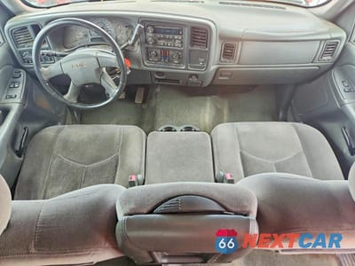 Zdjęcie 8 z 12 samochodu: 2004 GMC NEW SIERRA C1500 VIN:2GTEC19V841419273 - miniatura