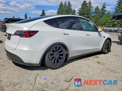 Trzecie zdjęcie samochodu z tyłu: 2025 TESLA MODEL Y VIN:7SAYGAEE7SF302773 - miniatura