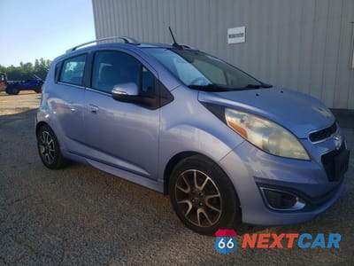 Czwarte zdjęcie samochodu z boku: 2014 CHEVROLET SPARK 2LT VIN:KL8CF6S93EC462271 - miniatura