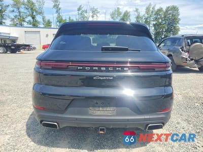 Zdjęcie 6 z 13 samochodu: 2024 PORSCHE CAYENNE VIN:WP1AA2AY2RDA10535 - miniatura