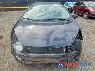 Piąte zdjęcie samochodu w środku: 2012 TOYOTA PRIUS C THREE VIN:JTDKDTB31C1026725 - miniatura