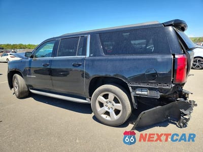Drugie zdjęcie samochodu z przodu: 2017 CHEVROLET SUBURBAN K1500 LT VIN:1GNSKHKC9HR343820 - miniatura