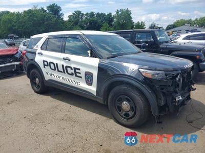 Czwarte zdjęcie samochodu z boku: 2023 FORD EXPLORER POLICE INTERCEPTOR VIN:1FM5K8ABXPGA81813 - miniatura