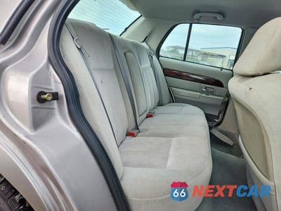 Zdjęcie 10 z 12 samochodu: 2005 MERCURY GRAND MARQUIS GS VIN:2MEFM74WX5X620982 - miniatura
