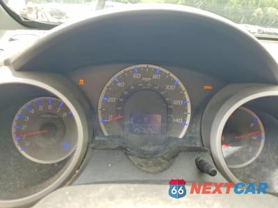 Zdjęcie 9 z 12 samochodu: 2011 HONDA FIT SPORT VIN:JHMGE8G56BC021094 - miniatura