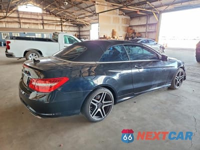 Trzecie zdjęcie samochodu z tyłu: 2011 MERCEDES-BENZ E 550 VIN:WDDKK7CF9BF094073 - miniatura