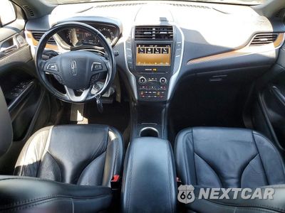Zdjęcie 8 z 13 samochodu: 2018 LINCOLN MKC SELECT VIN:5LMTJ2DH6JUL07374 - miniatura