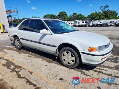 Czwarte zdjęcie samochodu z boku: 1993 HONDA ACCORD EX VIN:1HGCB7178PA022071 - miniatura