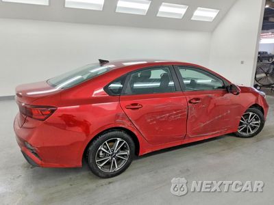 Trzecie zdjęcie samochodu z tyłu: 2023 KIA FORTE LXS VIN:3KPF24AD7PE508951 - miniatura