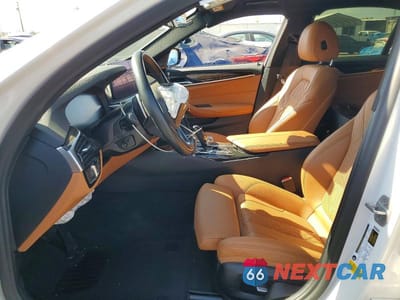 Zdjęcie 7 z 12 samochodu: 2021 BMW 540 I VIN:WBA53BJ0XMCG04571 - miniatura