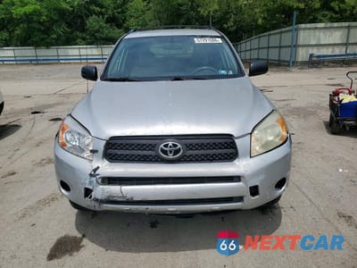 Piąte zdjęcie samochodu w środku: 2008 TOYOTA RAV4 BASE VIN:JTMBD33V386069327 - miniatura