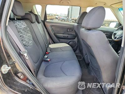 Zdjęcie 11 z 13 samochodu: 2010 KIA SOUL + VIN:KNDJT2A25A7700189 - miniatura