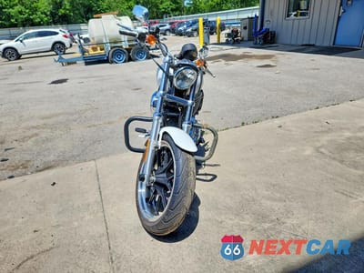 Drugie zdjęcie samochodu z przodu: 2017 HARLEY-DAVIDSON XL883 SUPERLOW VIN:1HD4CR216HC437965 - miniatura