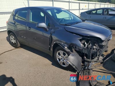 Czwarte zdjęcie samochodu z boku: 2016 CHEVROLET TRAX LS VIN:3GNCJKSB0GL216228 - miniatura