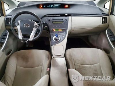 Zdjęcie 8 z 12 samochodu: 2010 TOYOTA PRIUS II VIN:JTDKN3DUXA0113531 - miniatura