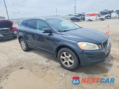 Czwarte zdjęcie samochodu z boku: 2012 VOLVO XC60 3.2 VIN:YV4952DL1C2315341 - miniatura