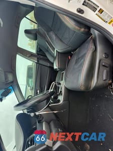 Zdjęcie 7 z 12 samochodu: 2015 TOYOTA CAMRY SE VIN:4T1BF1FK2FU064219 - miniatura