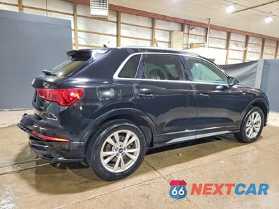 Trzecie zdjęcie samochodu z tyłu: 2024 AUDI Q3 PREMIUM S LINE 45 VIN:WA1DECF38R1060163 - miniatura