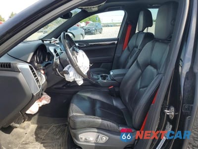 Zdjęcie 7 z 13 samochodu: 2011 PORSCHE CAYENNE VIN:WP1AA2A21BLA04779 - miniatura