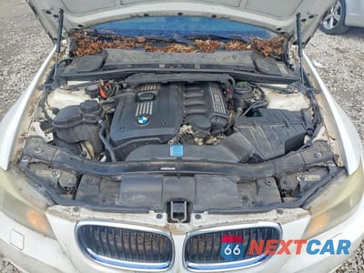 Zdjęcie 11 z 12 samochodu: 2010 BMW 328 XI VIN:WBAPK7C57AA461486 - miniatura