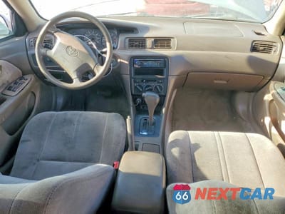 Zdjęcie 8 z 12 samochodu: 1999 TOYOTA CAMRY LE VIN:4T1BG22K5XU435965 - miniatura