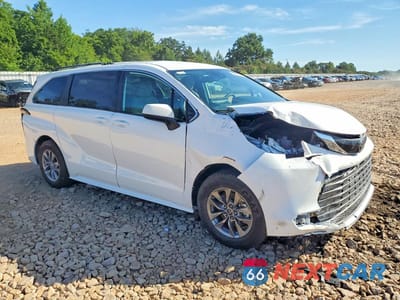 Czwarte zdjęcie samochodu z boku: 2026 TOYOTA SIENNA LE VIN:5TDKSKFC7TS231527 - miniatura