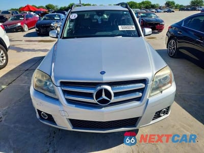 Piąte zdjęcie samochodu w środku: 2010 MERCEDES-BENZ GLK 350 VIN:WDCGG5GB9AF333773 - miniatura