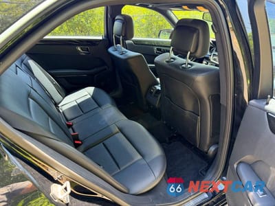 Zdjęcie 6 z 10 samochodu: 2011 MERCEDES-BENZ E 350 4MATIC VIN:WDDHF8HB0BA325966 - miniatura