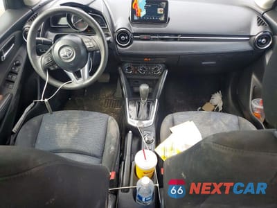 Zdjęcie 8 z 12 samochodu: 2016 SCION IA BASE VIN:3MYDLBZVXGY127410 - miniatura