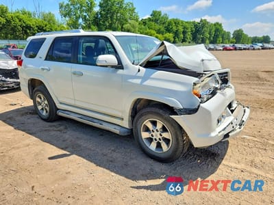 Czwarte zdjęcie samochodu z boku: 2011 TOYOTA 4RUNNER SR5 VIN:JTEBU5JR5B5056413 - miniatura