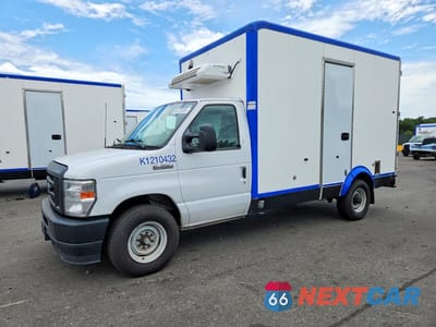 2023 FORD E350 REFRIGERATED BOX TRUCK 1FDWE3FKXPDD14744 - główne zdjęcie licytacji z USA - miniatura