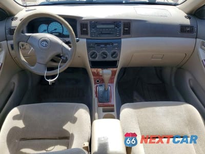 Zdjęcie 8 z 12 samochodu: 2003 TOYOTA COROLLA LE VIN:2T1BR32E33C073396 - miniatura
