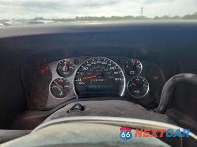 Zdjęcie 9 z 13 samochodu: 2017 CHEVROLET EXPRESS G2500 VIN:1GCWGAFF5H1310075 - miniatura