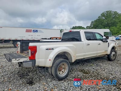 Trzecie zdjęcie samochodu z tyłu: 2017 FORD F450 SUPER DUTY VIN:1FT8W4DT7HED67778 - miniatura