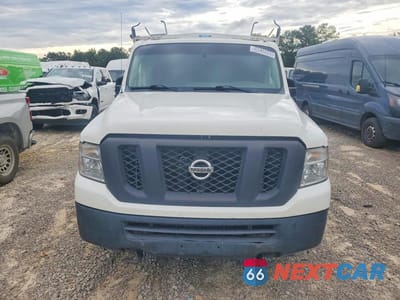 Piąte zdjęcie samochodu w środku: 2015 NISSAN NV 2500 HD S VIN:1N6AF0KY8FN801175 - miniatura