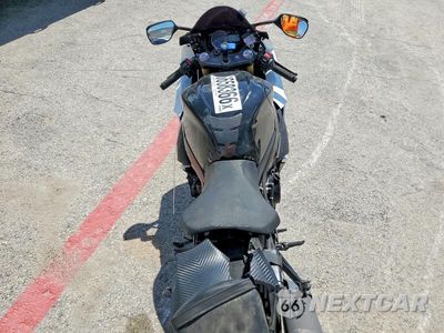 Zdjęcie 6 z 10 samochodu: 2017 SUZUKI GSX-R600 VIN:JS1GN7FA5H2100162 - miniatura