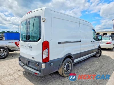 Czwarte zdjęcie samochodu z boku: 2017 FORD TRANSIT T-150 VIN:1FTYE2CM7HKA05257 - miniatura