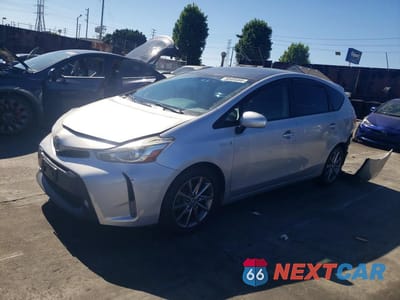 2015 TOYOTA PRIUS V FIVE JTDZN3EU6FJ039913 - główne zdjęcie licytacji z USA - miniatura