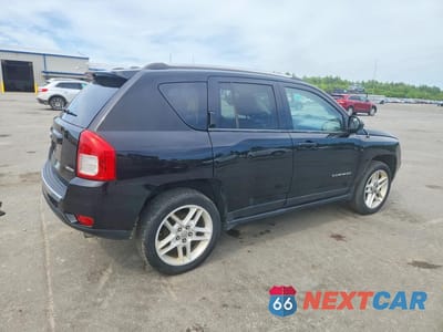 Trzecie zdjęcie samochodu z tyłu: 2013 JEEP COMPASS LIMITED VIN:1C4NJDCB7DD199649 - miniatura