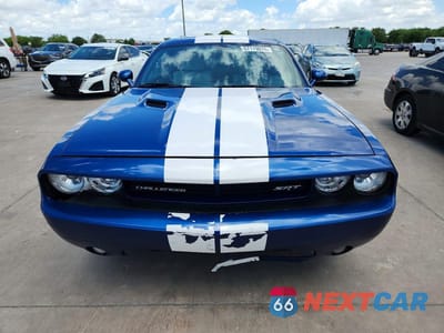 Piąte zdjęcie samochodu w środku: 2011 DODGE CHALLENGER SRT-8 VIN:2B3CJ7DJ4BH505142 - miniatura